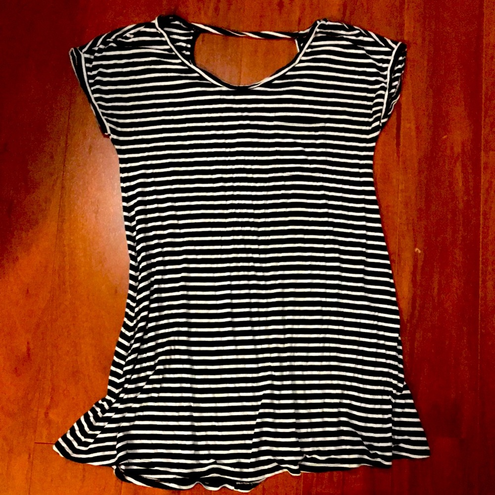 Small American Eagle Black & White Striped Dress